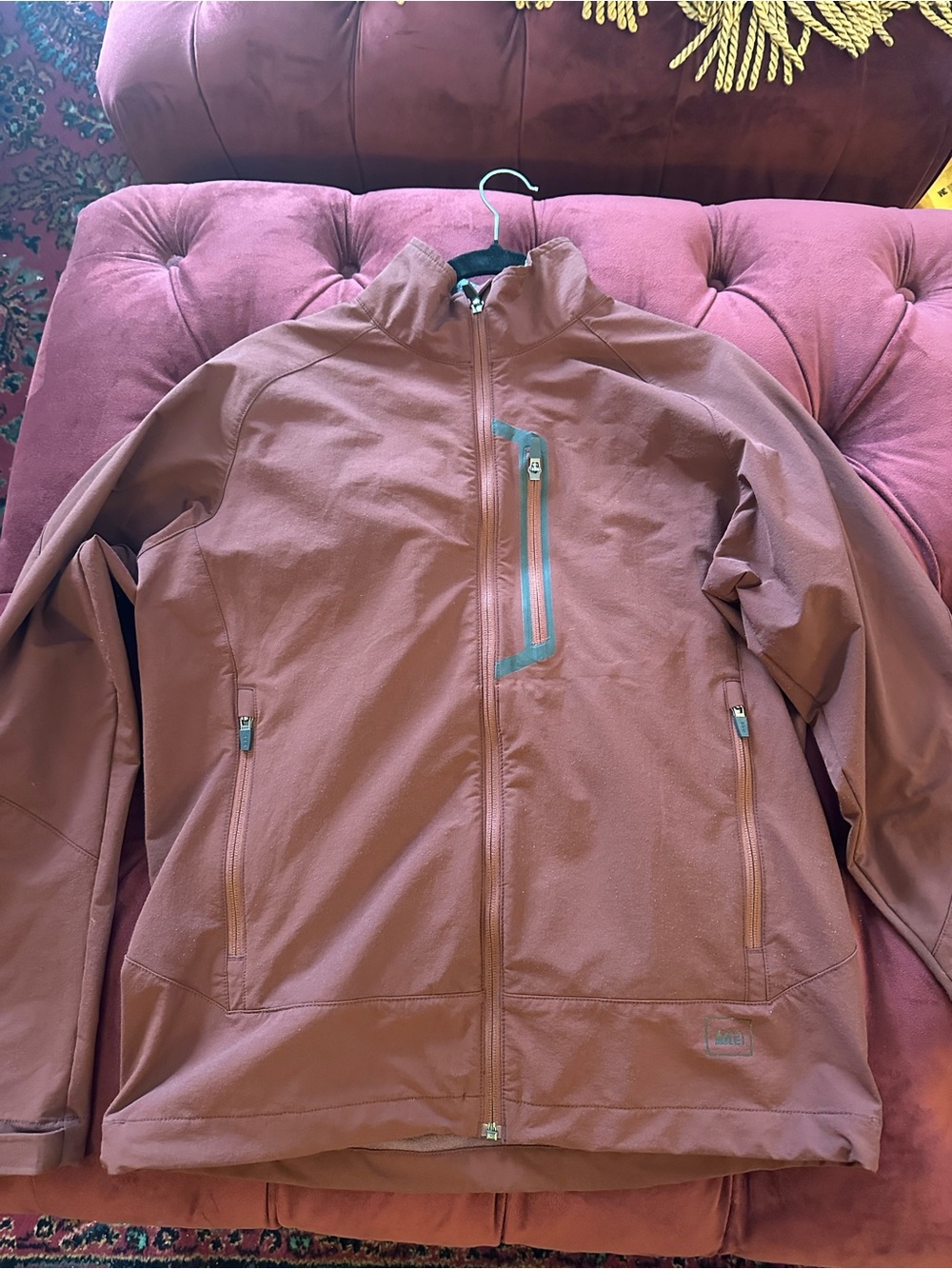 REI Red/Maroon Stretch Softshell Jacket M’s Med NWoT